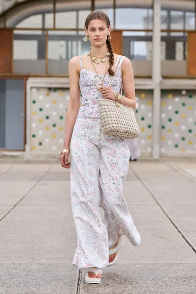 Look 56